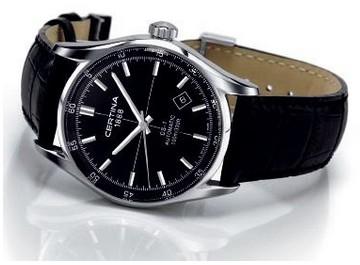 雪鐵納手表更換電池