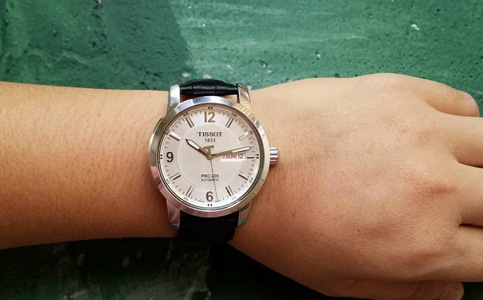 龍巖天梭手表售后維修服務(wù)中心