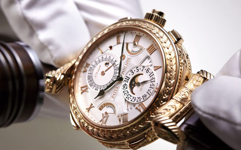 百達翡麗手表維修中心在哪里（百達翡麗手表如何調整表帶？）