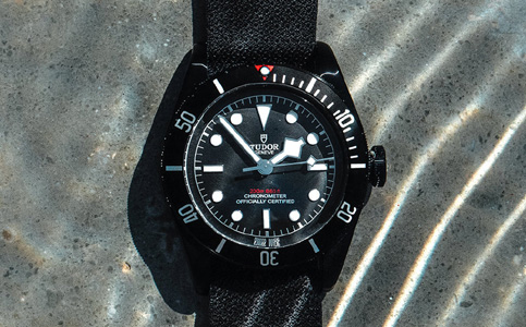 帝舵手表保養(yǎng)大概多少錢(qián)（帝舵手表出現(xiàn)生銹現(xiàn)象）